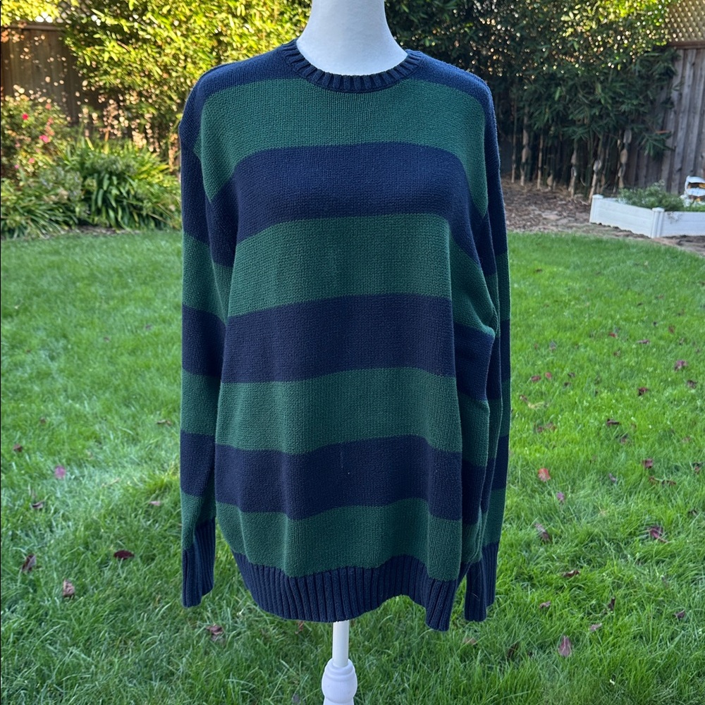 Brandy Melville Navy and Green Knit Sweater